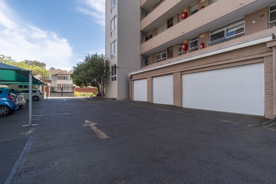 2 Bedroom Property for Sale in Kenilworth Western Cape